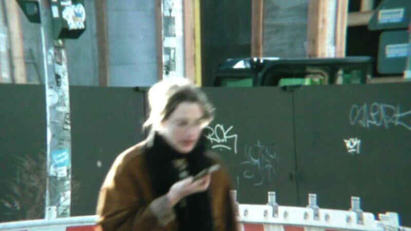 Action Item_still02_gucafilms - María Vera (1)