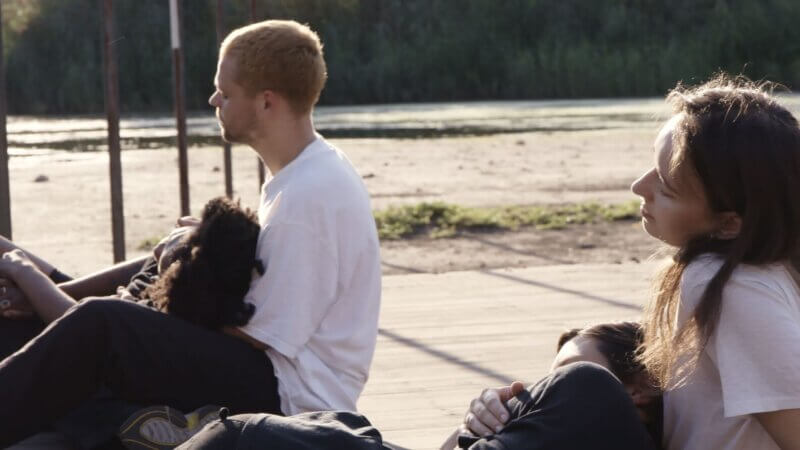 Action Item_still03_gucafilms - María Vera