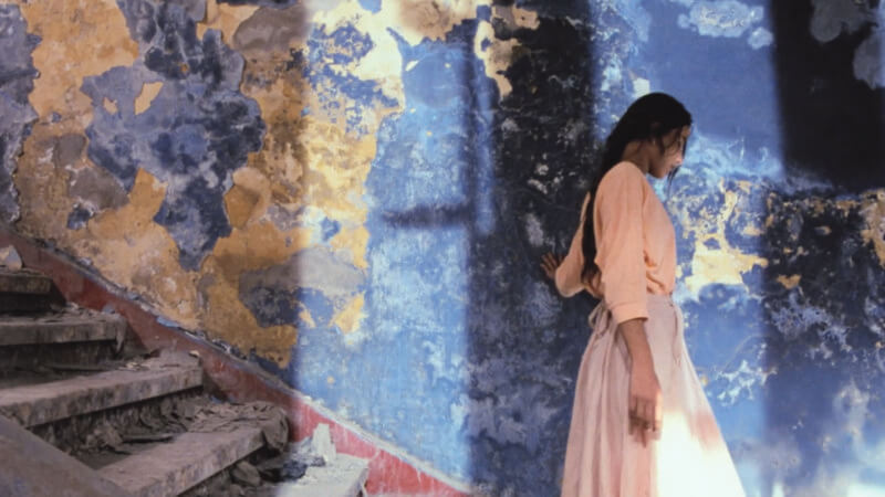 DYLM_stills_8 © A Suspended Life (Ghazal el-Banat) (1985) by Jocelyne Saab